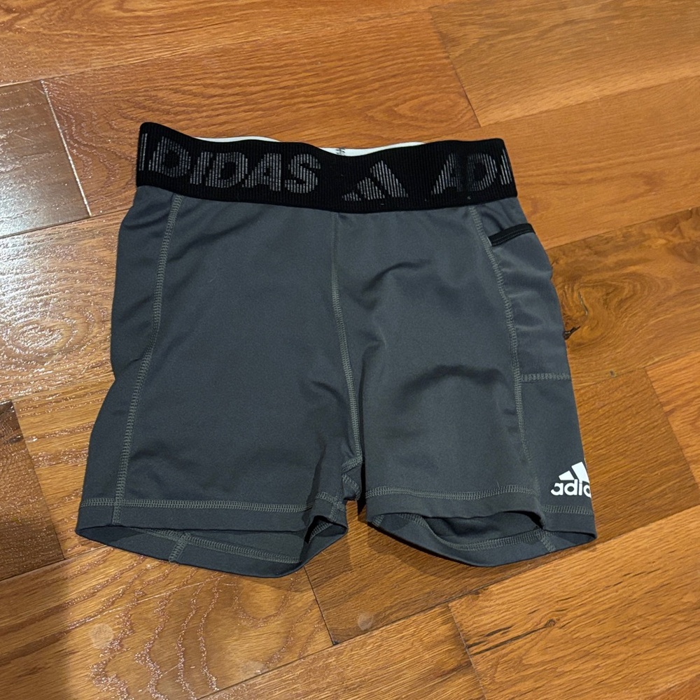 Women’s Adidas Workout shorts Medium